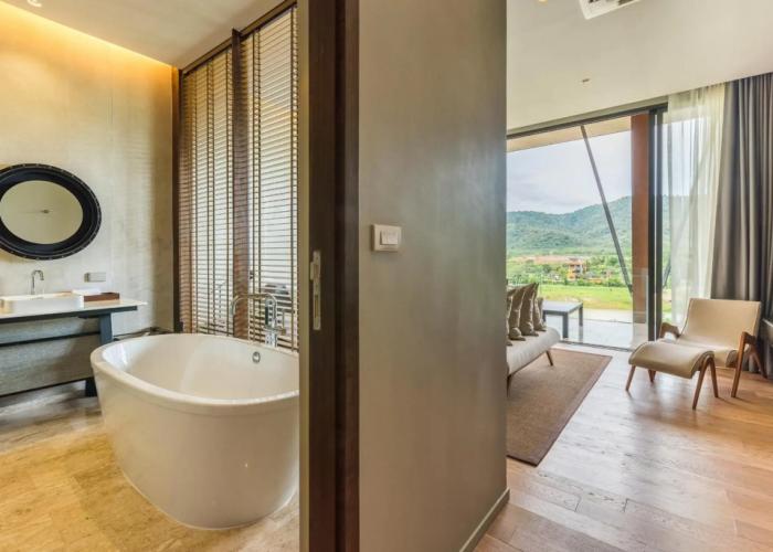 Atta Lakeside Resort Suite