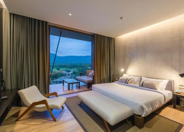 Atta Lakeside Resort Suite