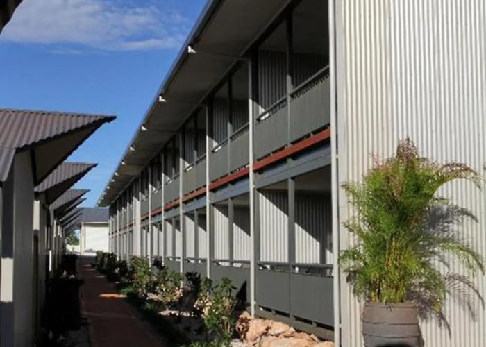 Spinifex Hotel