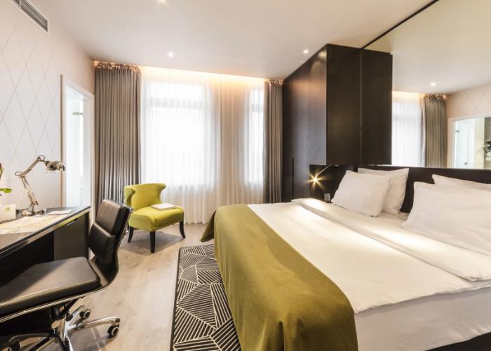 Holiday Inn Dresden - Am Zwinger by IHG