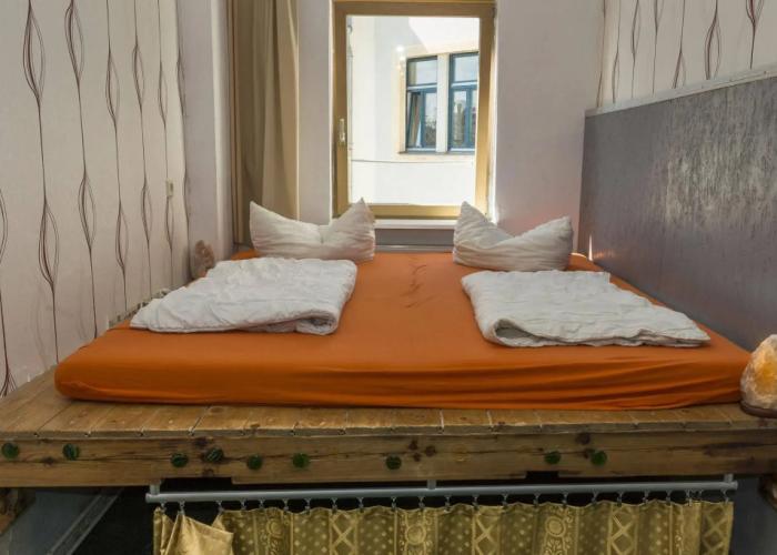 Lollis Homestay - Hostel
