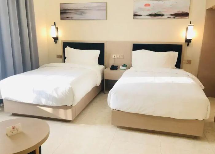 Seasons Hotel Barka