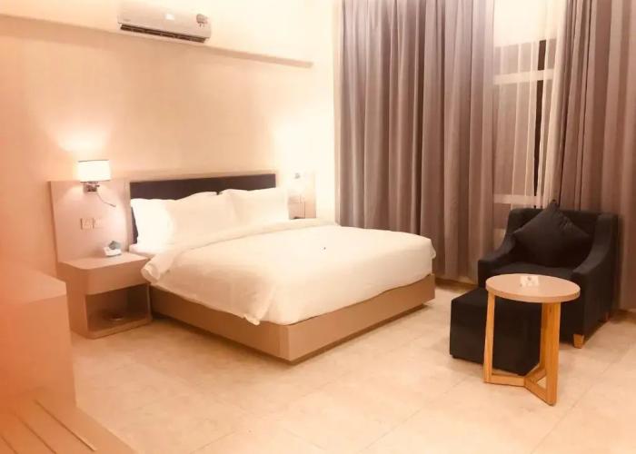 Season Inn Hotel