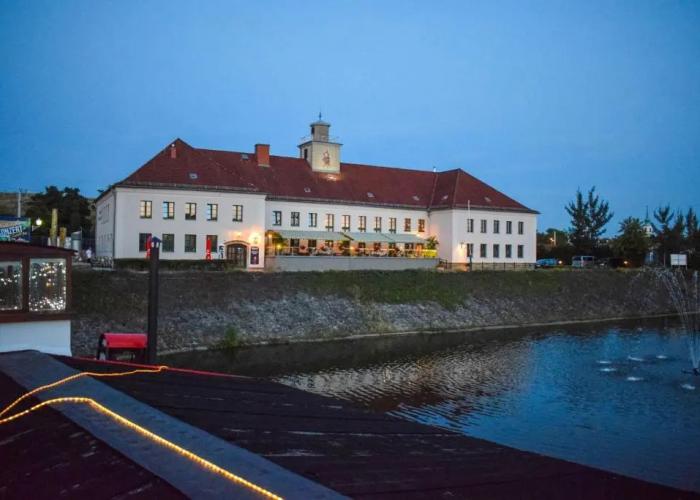Restaurant und Pension Alberthafen
