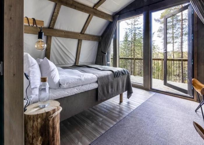 Haltia Lake Lodge nature boutique hotel & glamping