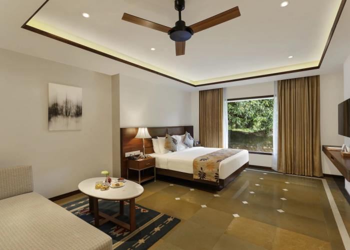 The Riverview Retreat, Corbett