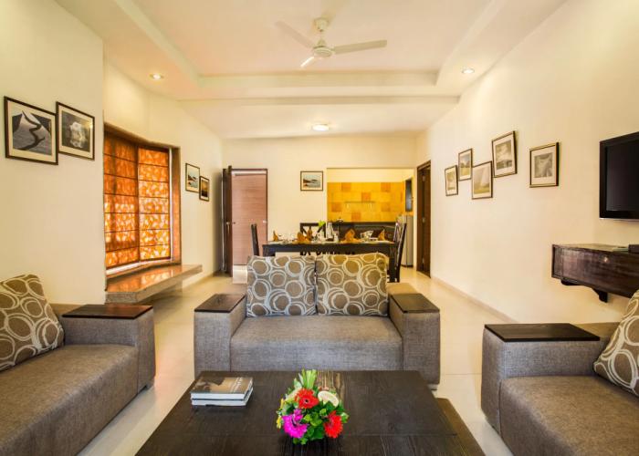 The Riverview Retreat, Corbett