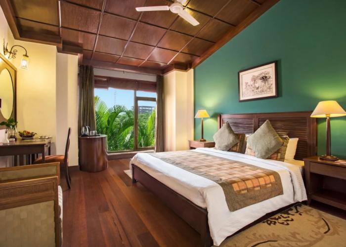 The Riverview Retreat, Corbett