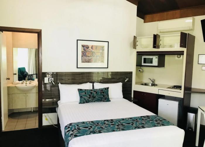 Palms City Resort