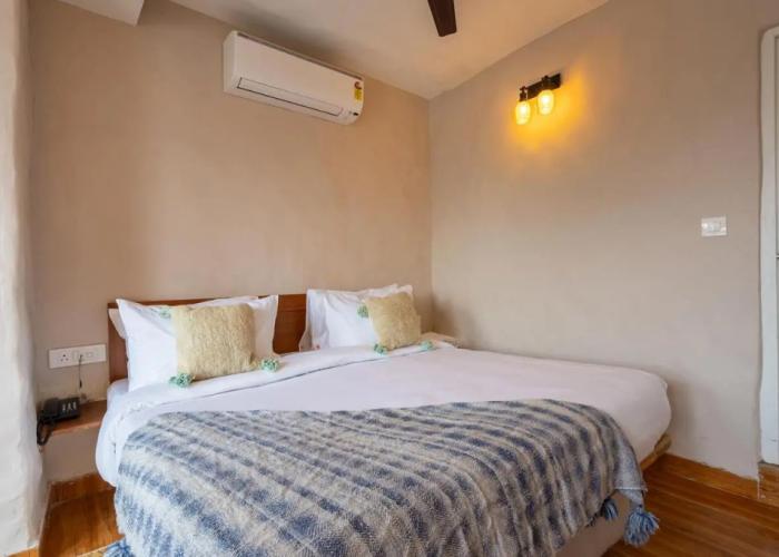 Maati Resort by the Lake Hill