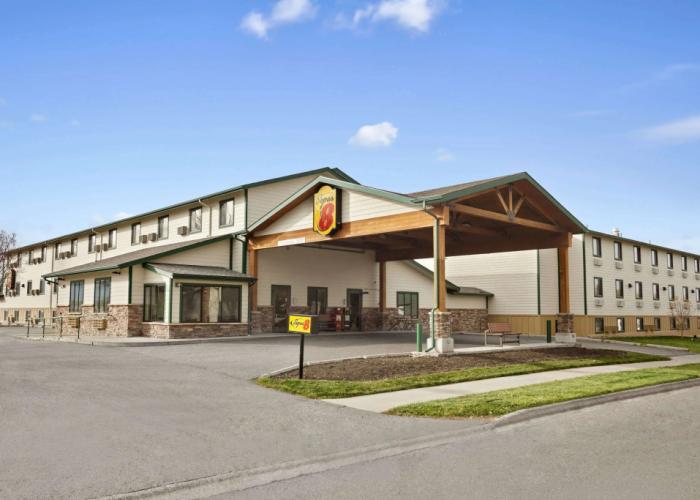 Super 8 by Wyndham Bozeman
