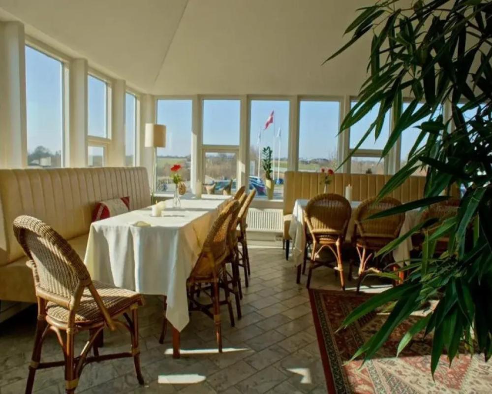 фото Hotel Årslev Kro