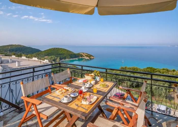 Arilla Beach Hotel