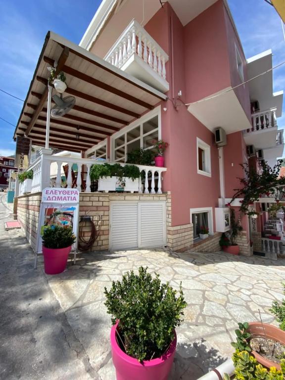 фото Villa Antonis