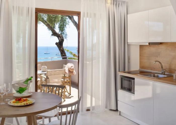Valtos Beach Hotel