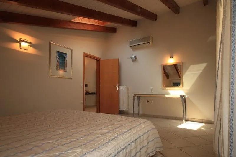 фото Zigouris House