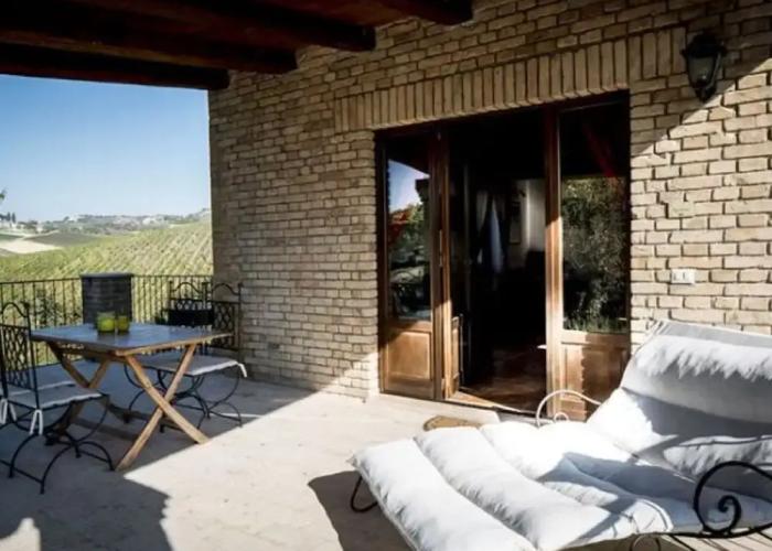 Charming Apartment in Ascoli Piceno Near Village