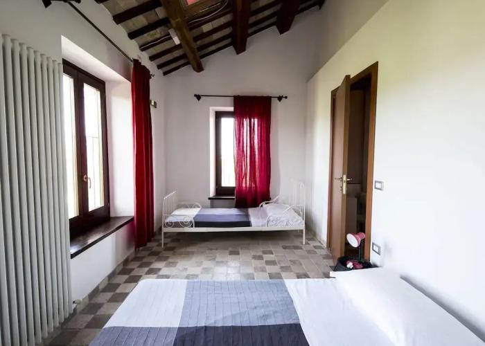 Charming Apartment in Ascoli Piceno Near Village
