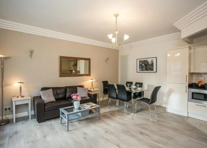 IFSC Townhouse Apartments