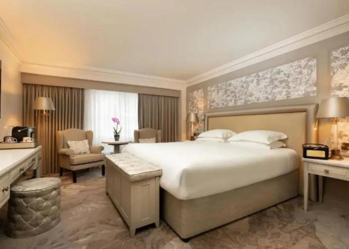 Brooks Hotel