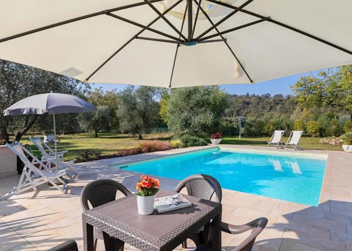 Villa Daniela con Piscina Vista Lago by Wonderful Italy