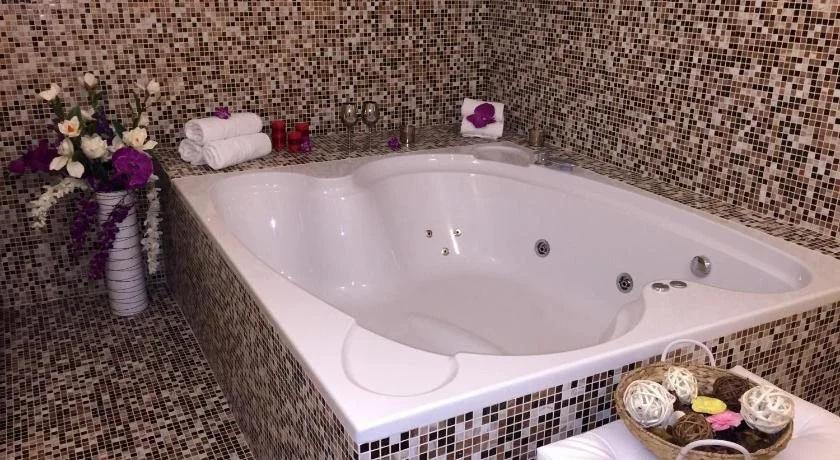 фото Hotel Corvaris