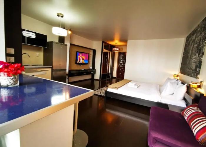Studio G by MRG Apartments