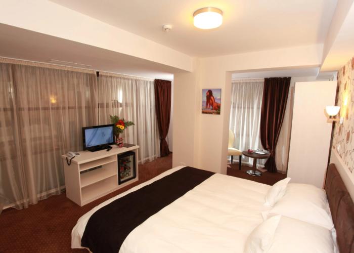 West Plaza Residence