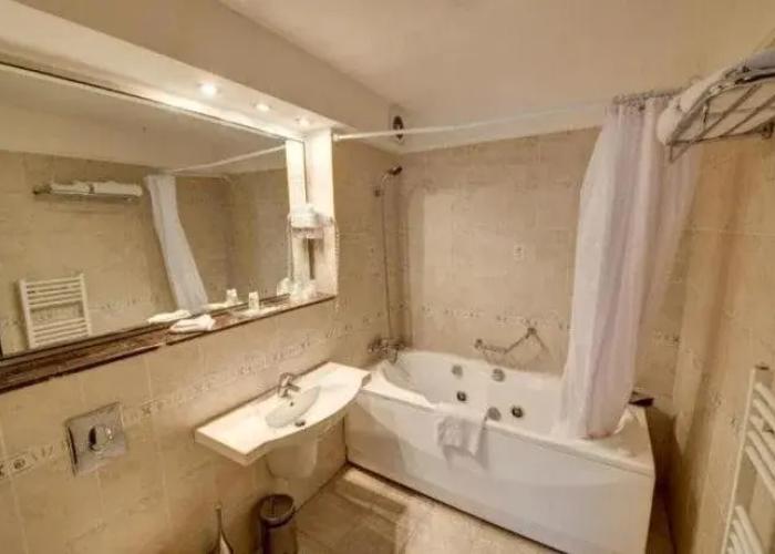 Atrium Hotel Ateneu City Center