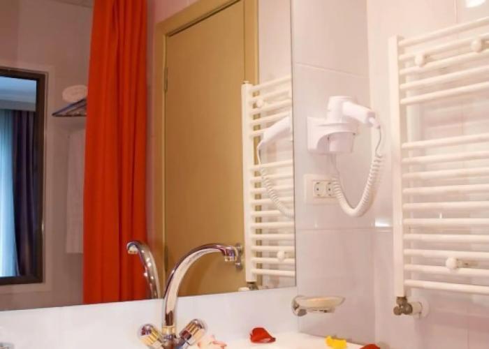 Hotel Phoenicia Express