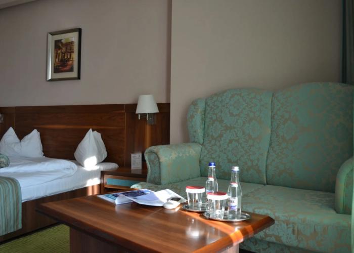 Hotel Phoenicia Express