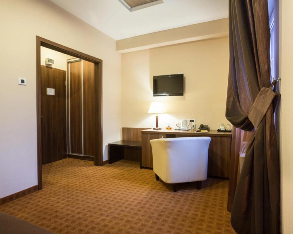 фото Inter Business Bucharest Hotel