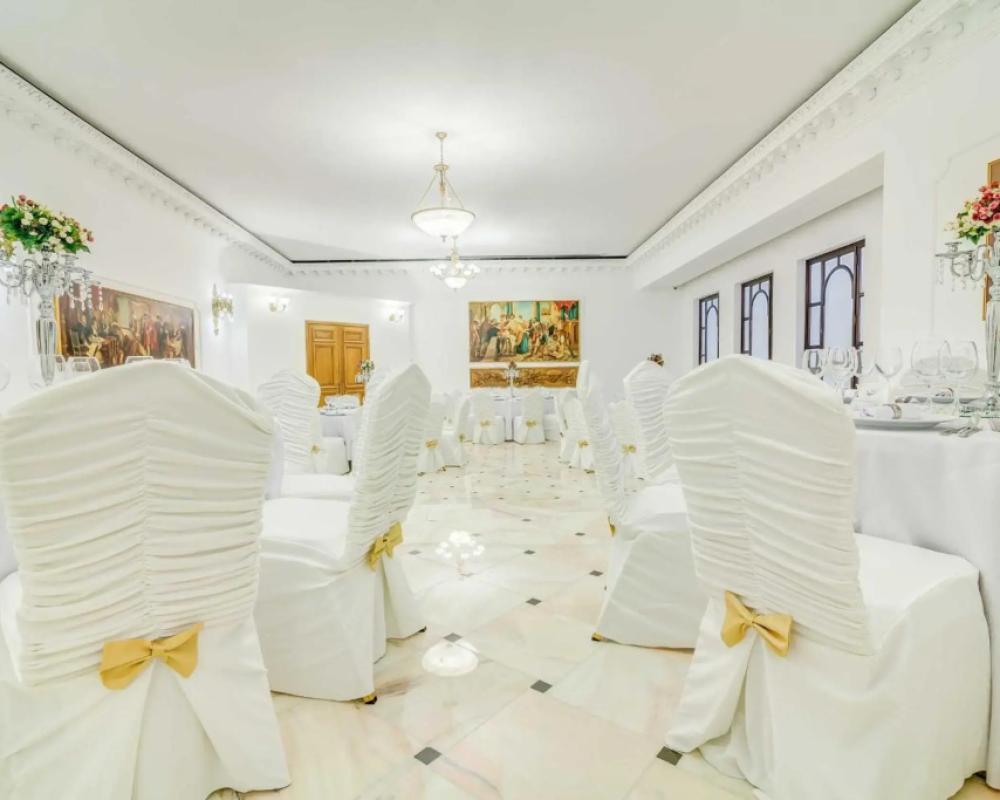 фото Hotel Capitol