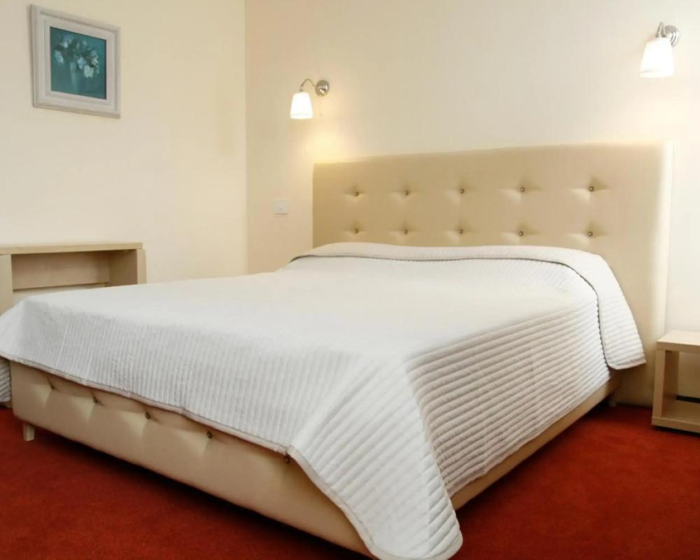 фото Hotel Capitol