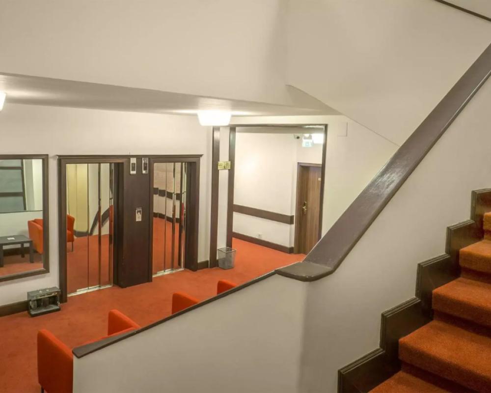 фото Hotel Capitol