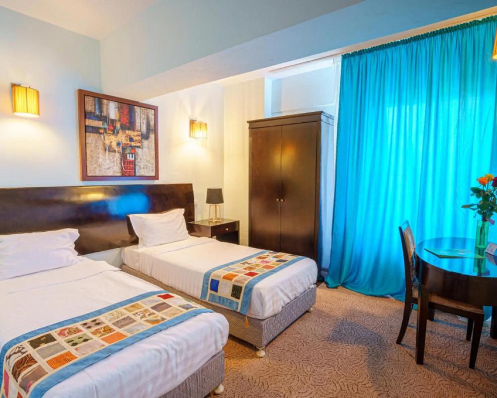 фото Hotel Avis