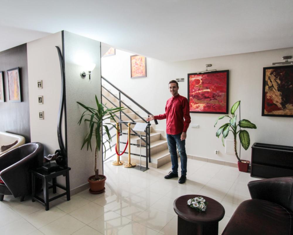 фото Hotel Razvan