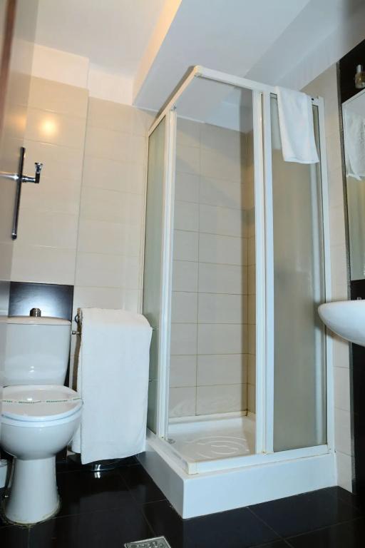 фото Hotel Razvan