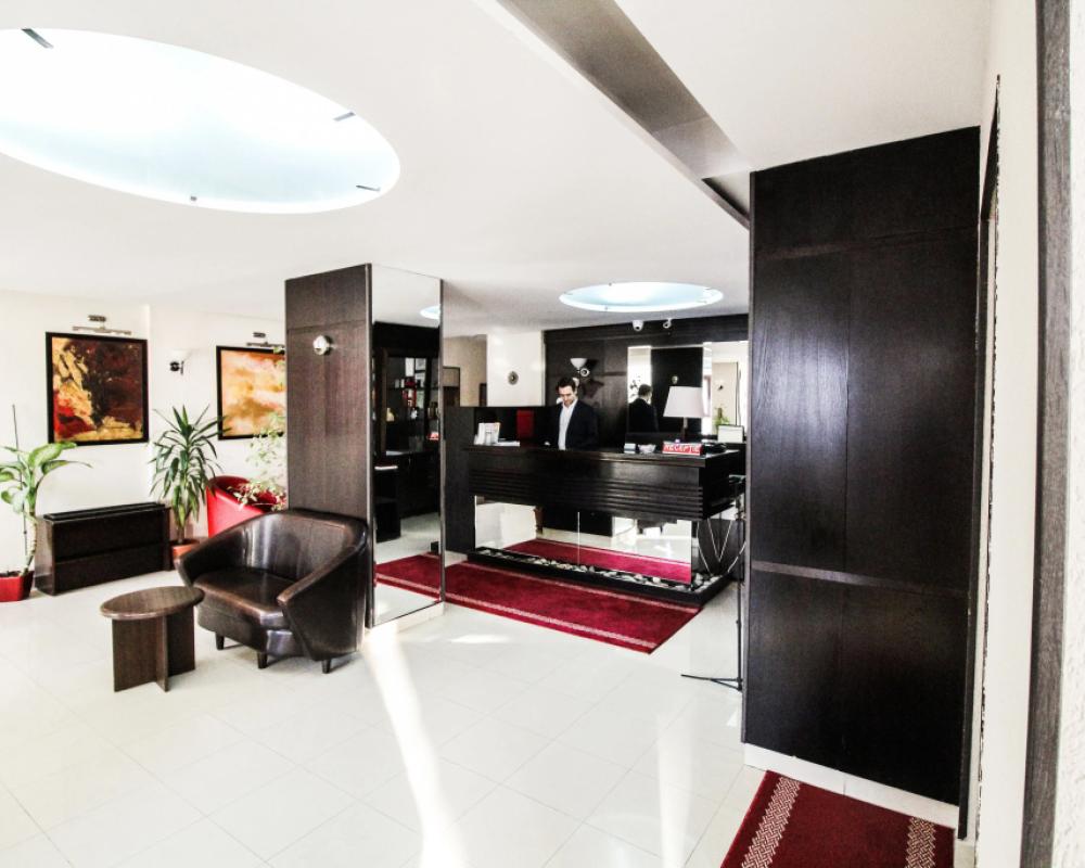 фото Hotel Razvan