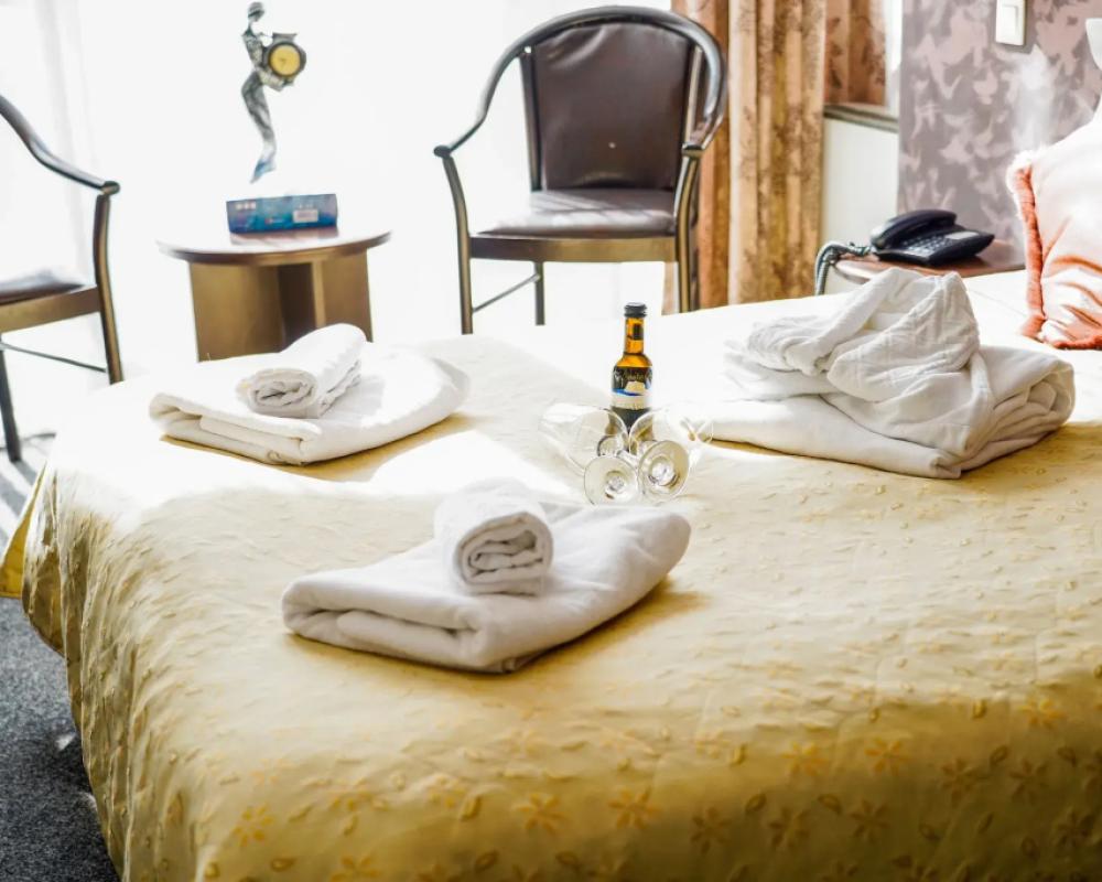 фото Hotel Razvan