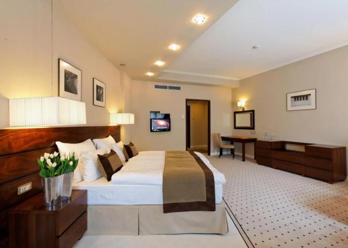 Capital Plaza Hotel