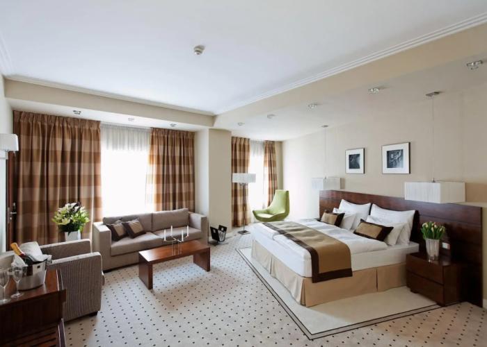 Capital Plaza Hotel