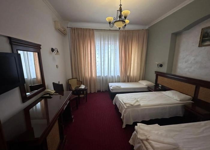 Hotel Bliss