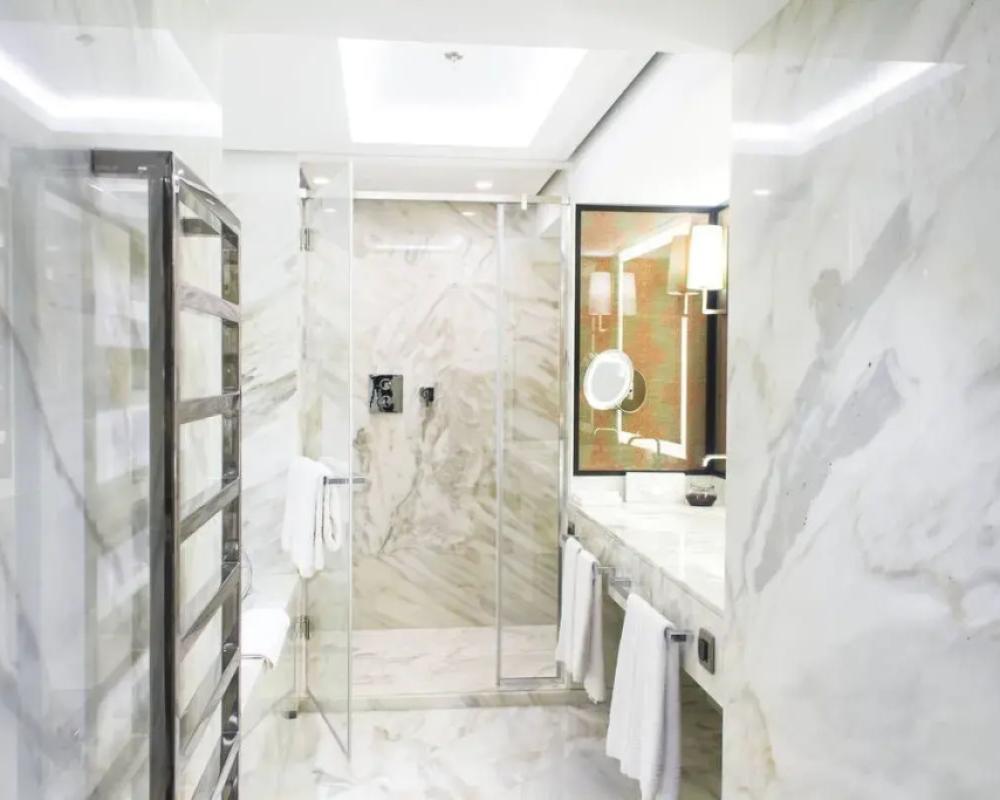 фото Sheraton Bucharest Hotel
