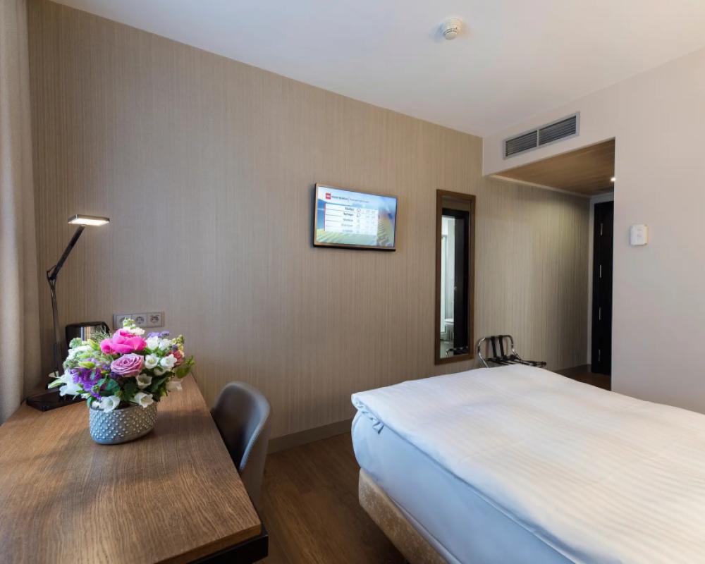 фото CH Bucharest Hotel