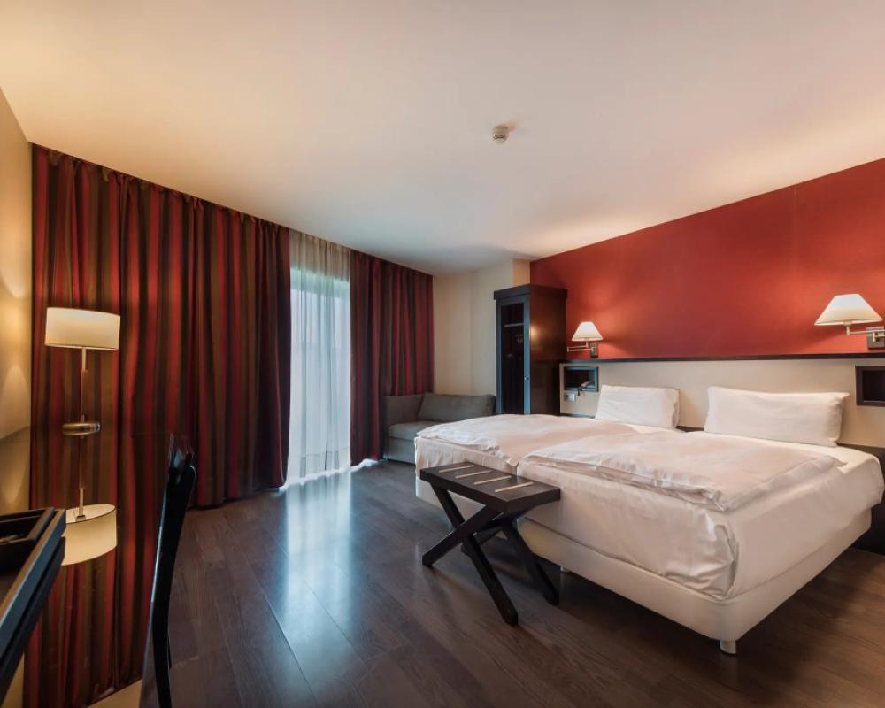 фото CH Bucharest Hotel