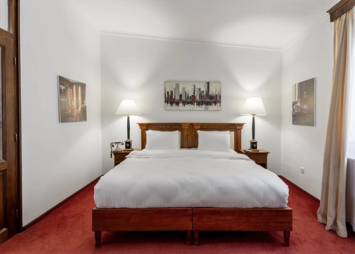 Arc de Triomphe by CityBookings