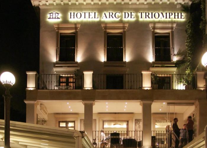 Arc de Triomphe by CityBookings
