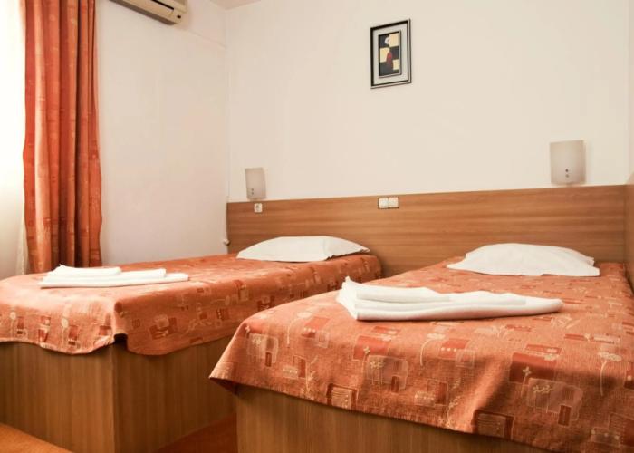 Hotel Est