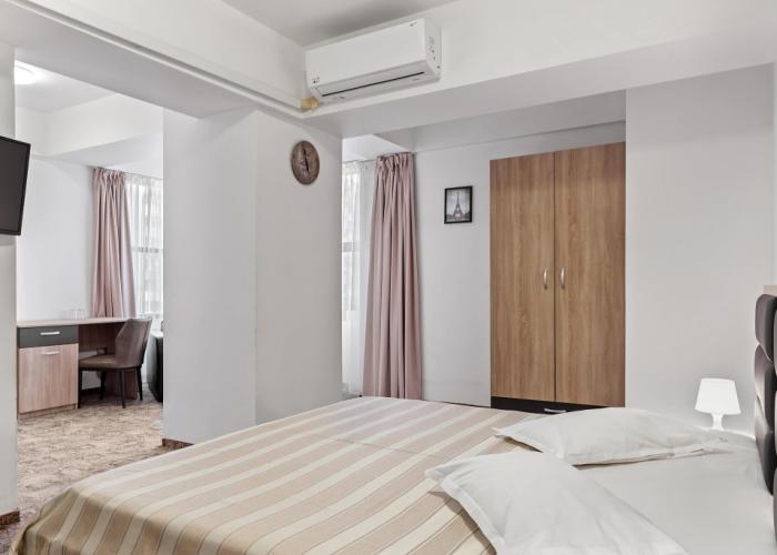Lina Hotel